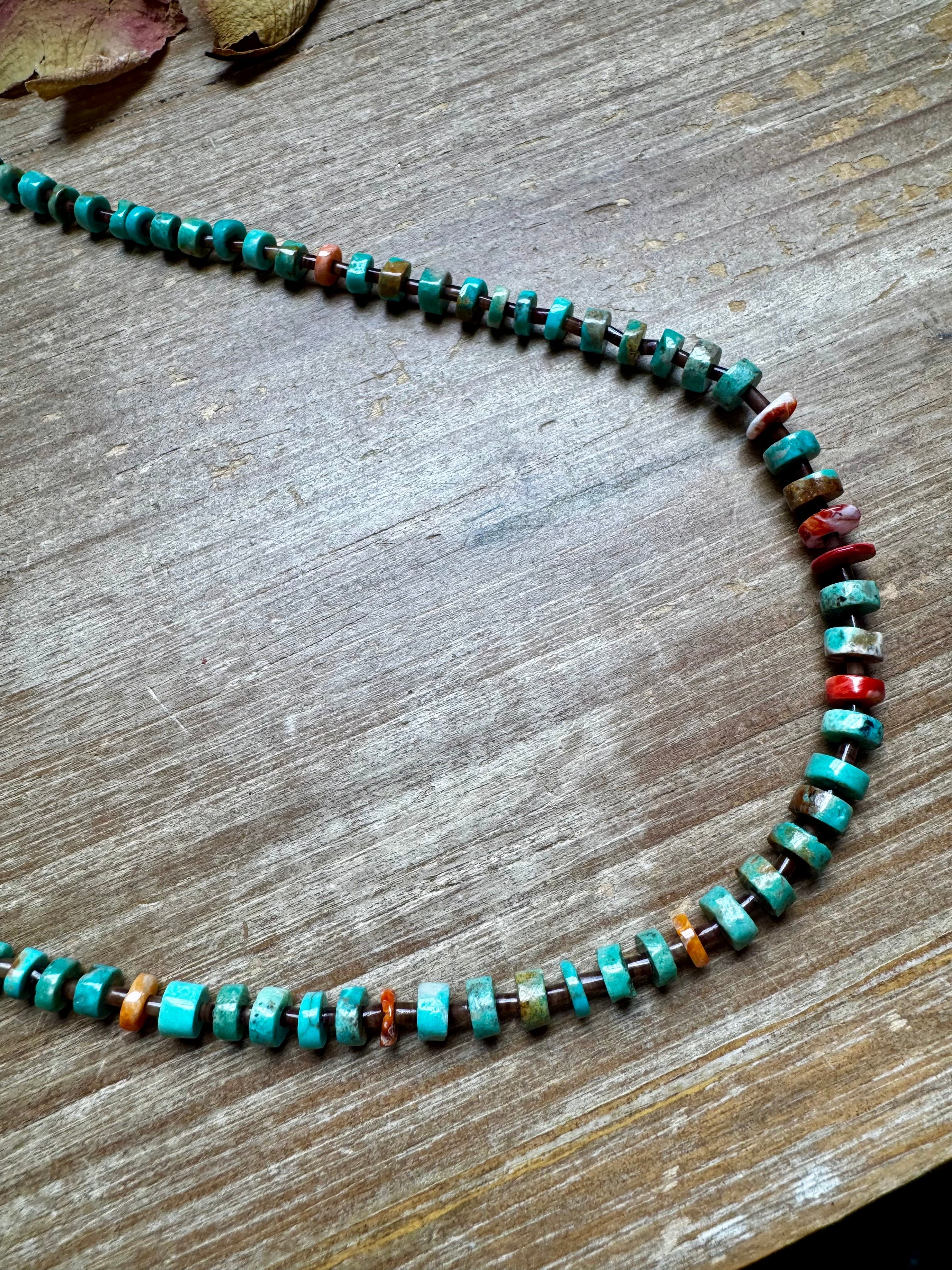 33” Graduated Turquoise & Spiny Oyster Necklace