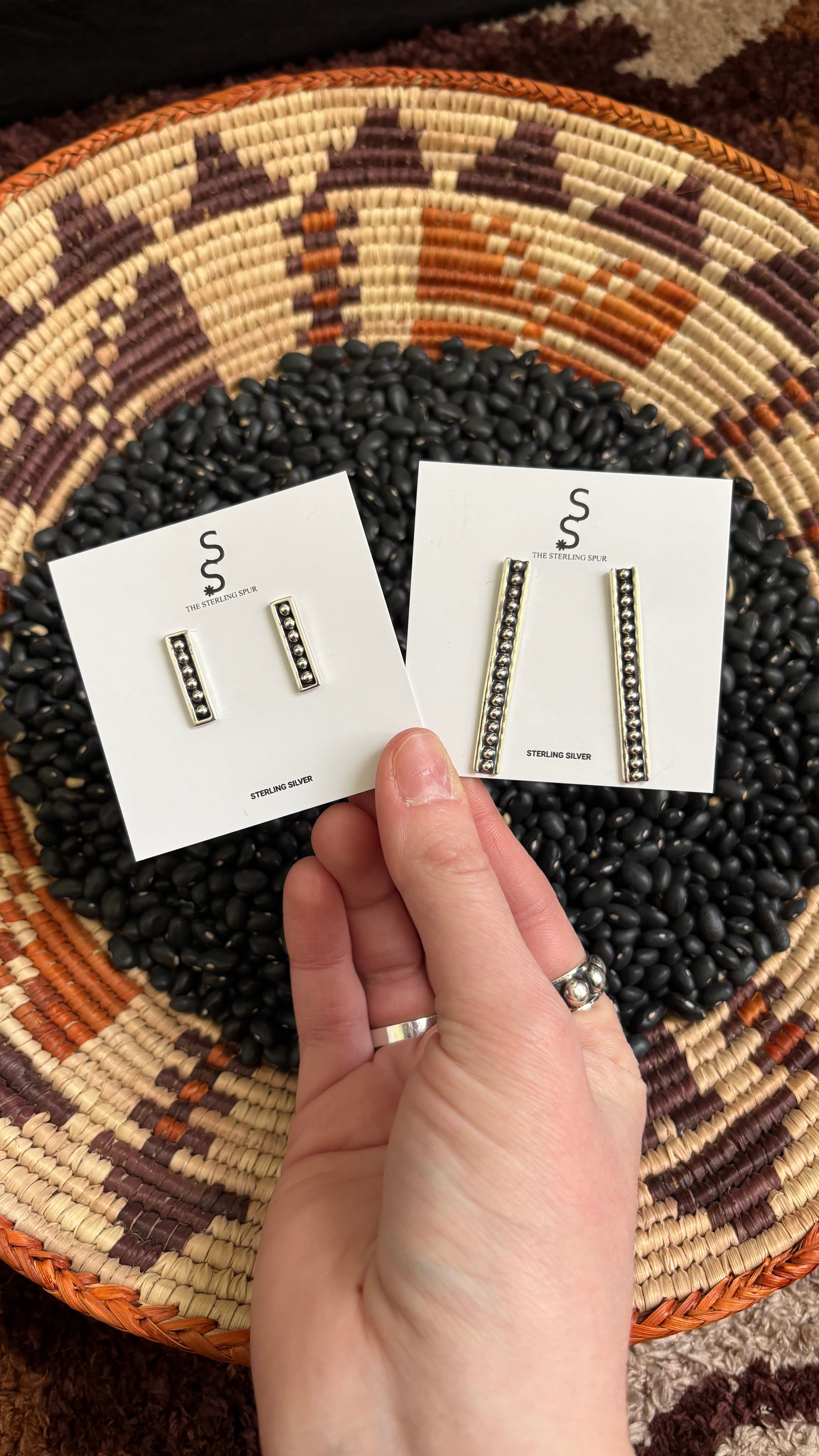 BALL BAR EARRINGS - THIN