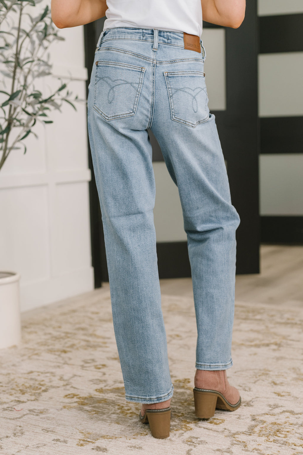 Judy Blue Heather Mid Rise Rigid Magic Straight Jeans – Distressed Hem Denim