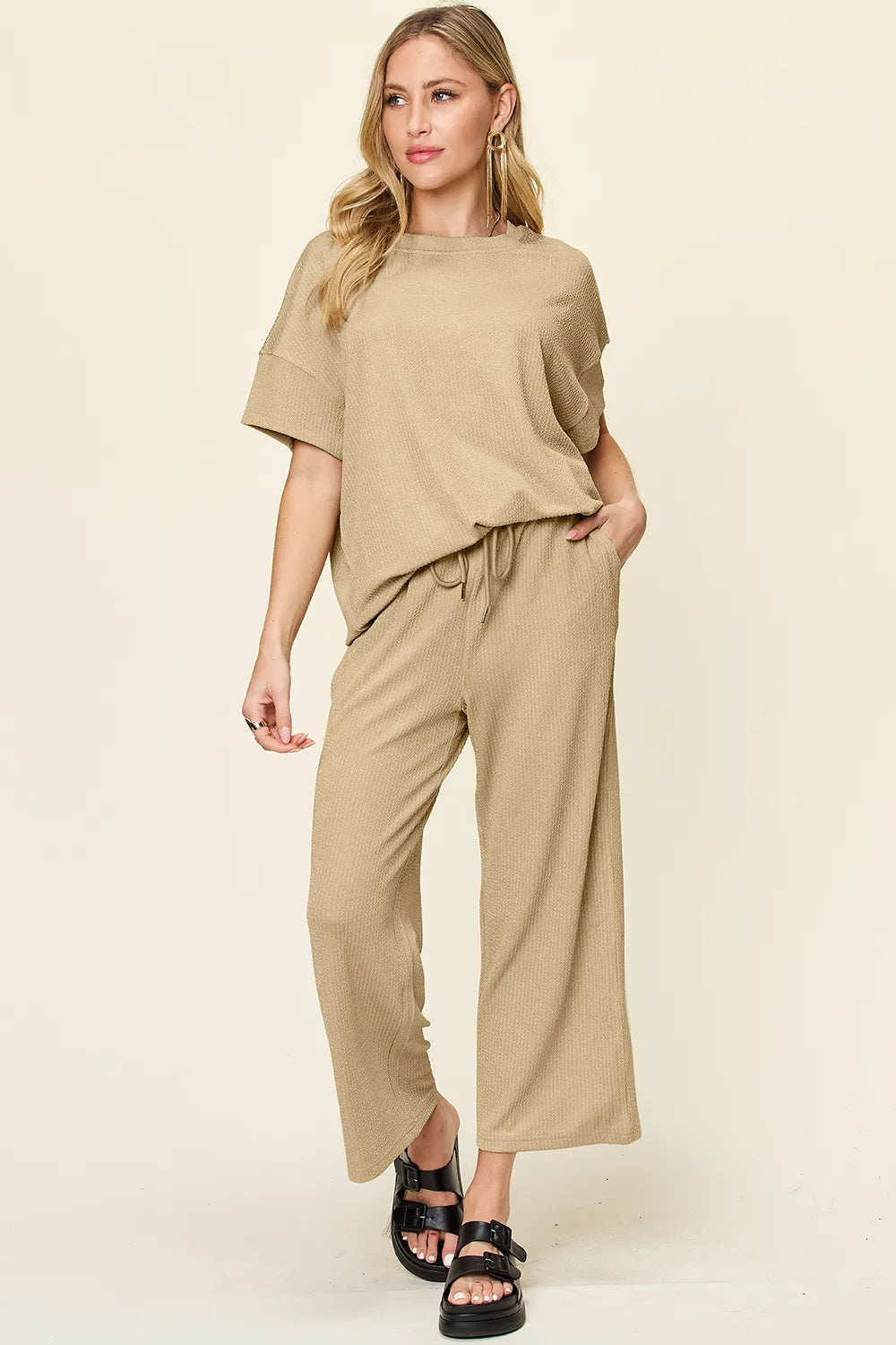 Khaki textured tee and wide leg pants with pockets. Neutral boutique-unique set for outdoor-cute, casual western outfits.