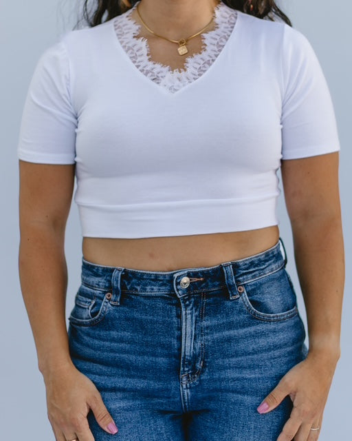 Lace Trimmed V-neck Halftee